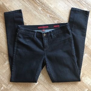 Banana Republic woman’s skinny jeans